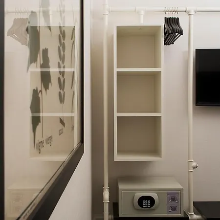 Praktik Garden 2* Barcelona