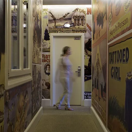 Praktik Garden Hotel 2*