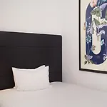 프락틱 가든 호텔 2*