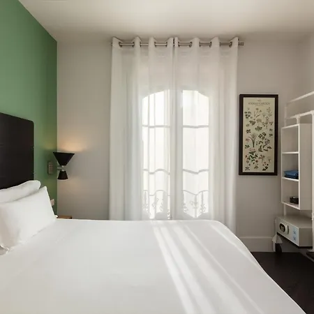 普拉克提卡花园酒店 酒店