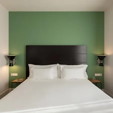 普拉克提卡花园酒店 2*